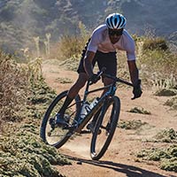 礫石公路自行車